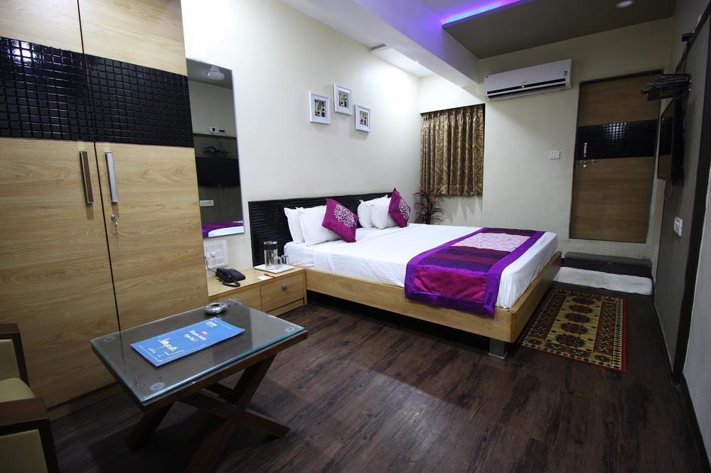 Oyo Rooms Kankaria Lake Maninagar Ahmedabad Eksteriør bilde